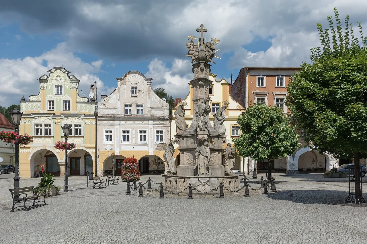 Pomnik Trójcy Świętej w Lądku-Zdroju