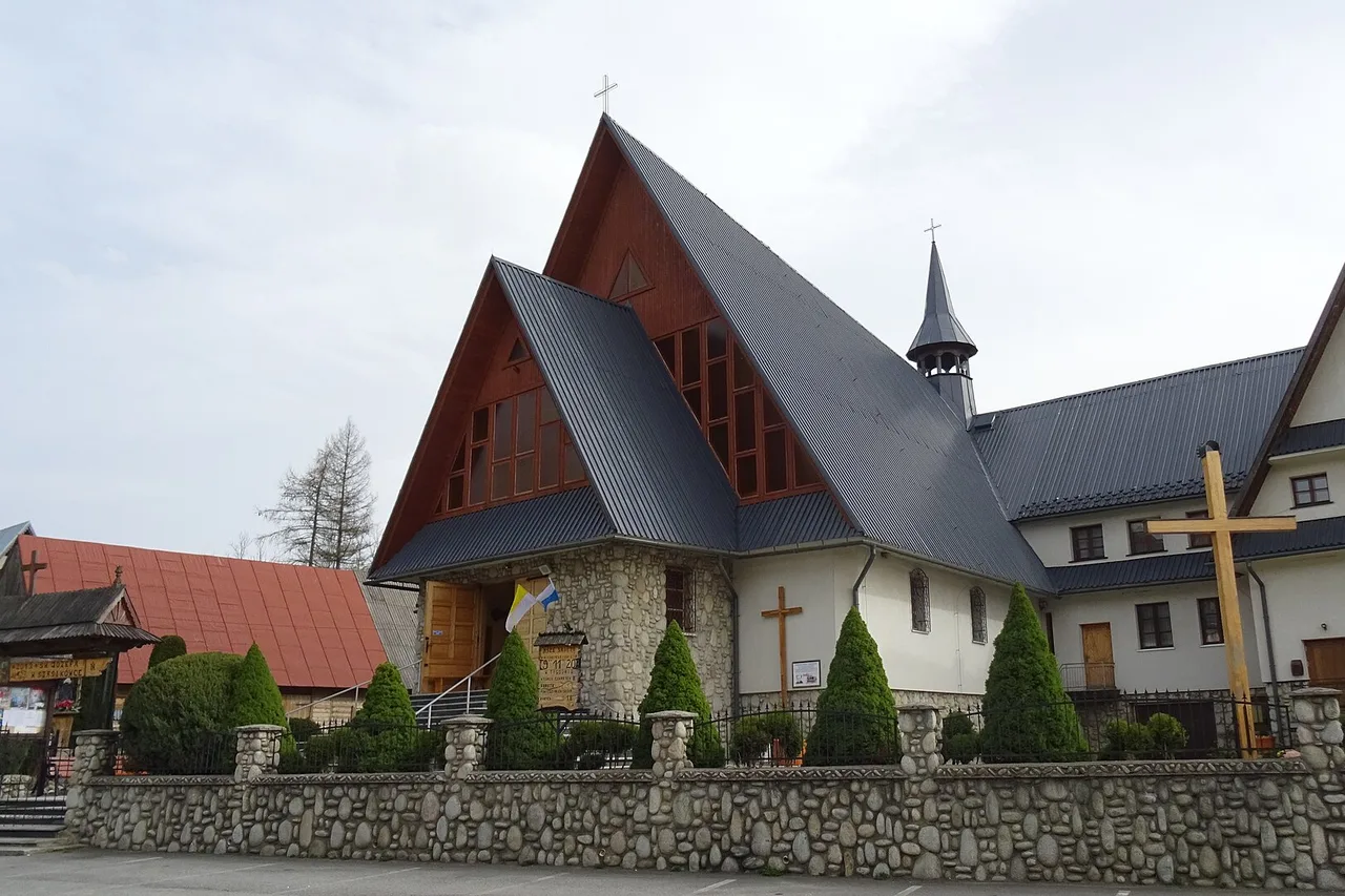 Kościół pw. Św. Józefa Rzemieślnika w Stasikówce