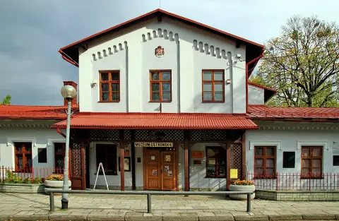 Budynek administracyjny dawnej huty Klemens